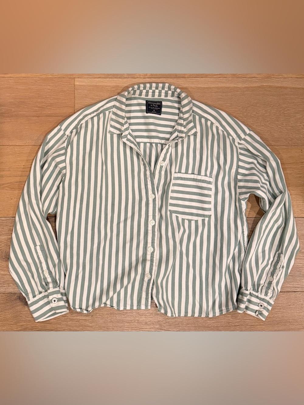 ABERCROMBIE & FITCH Striped Button Front Mint Green and White Long Sleeve Shirt